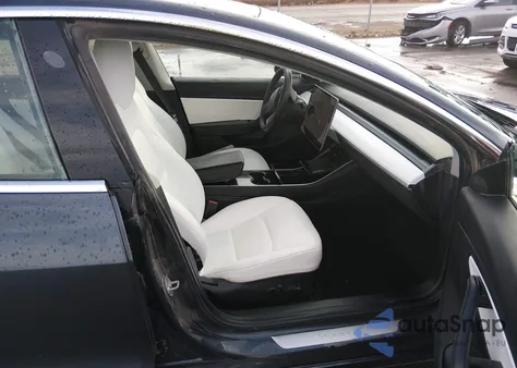 2020 Tesla Model 3 Long Range Dual Motor All-Wheel Drive z USA, uszkodzony, nr VIN 5YJ3E1EB5LF522076